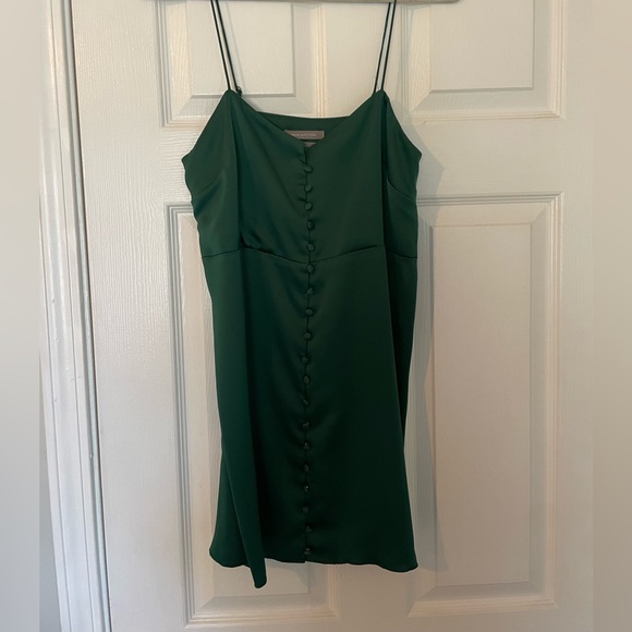 Emerald satin button up dress - Picture 2 of 4